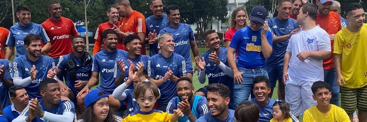 Renata Lourenço 🦊💙's banner