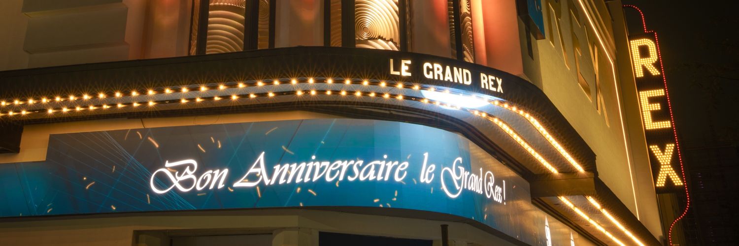 Le Grand Rex's banner