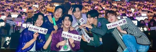 Luli🦦🍀's banner