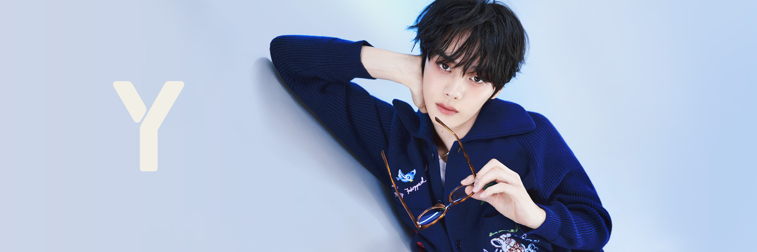 Y MAGAZINE's banner