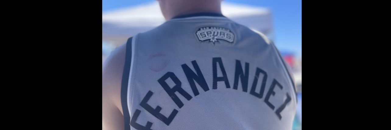 Spurnandez's banner