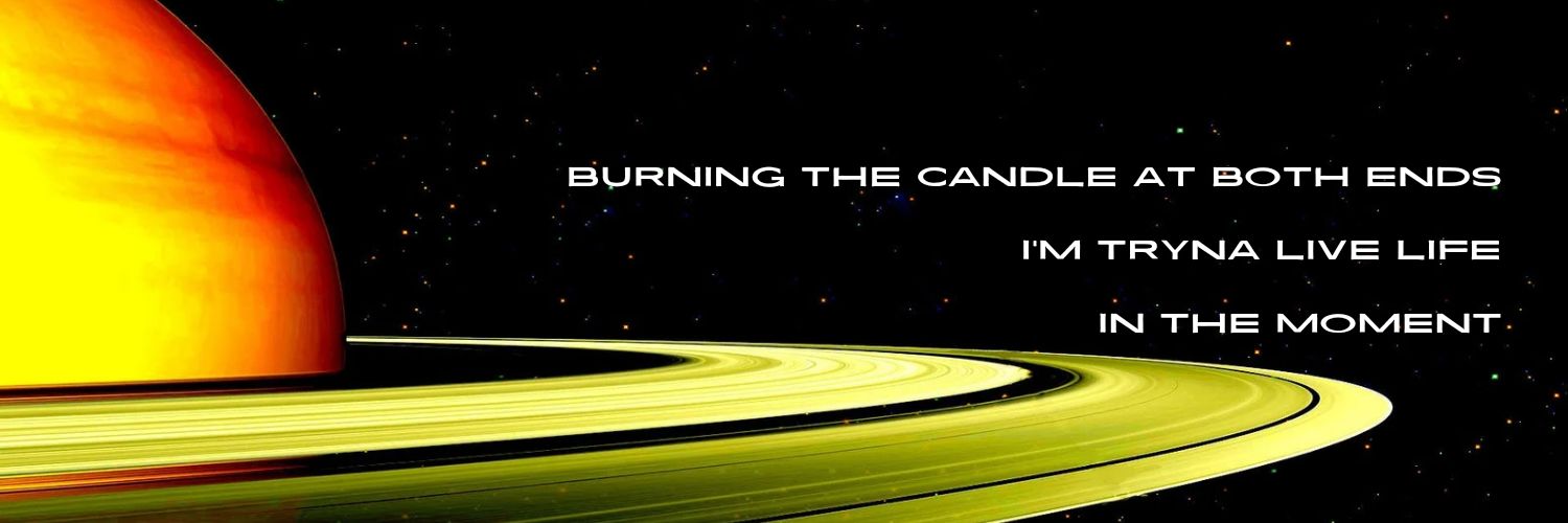 𝓜𝓸𝓸𝓷's banner