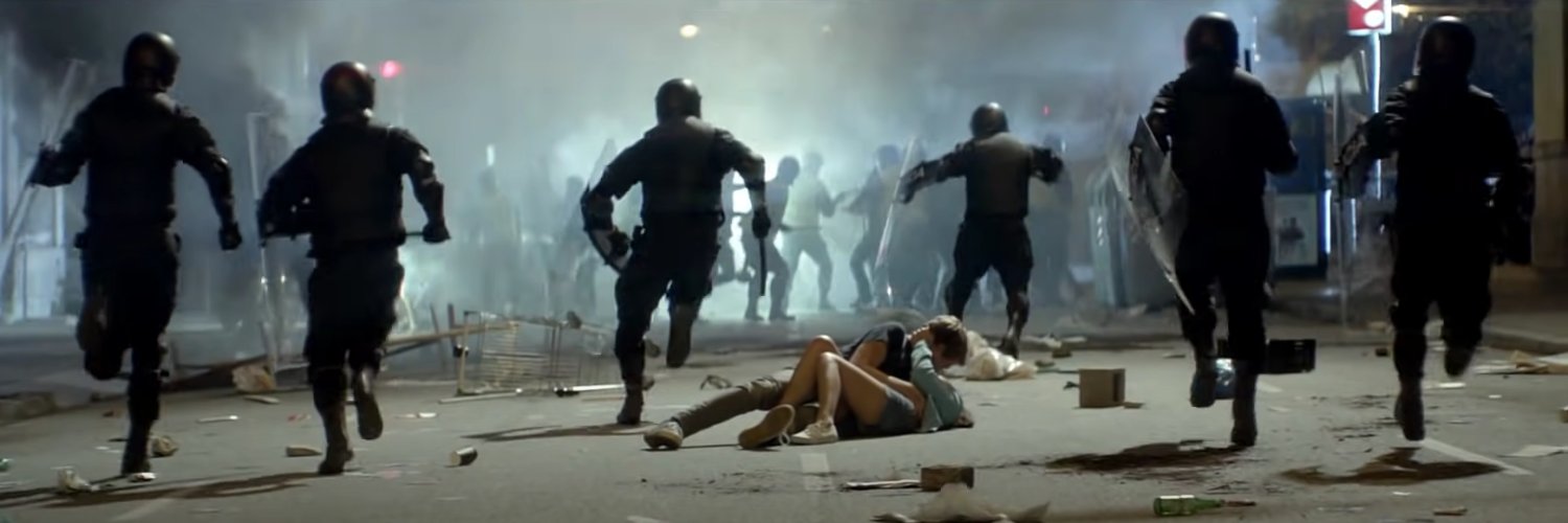 запутавшийся в асоциальных сетях's banner