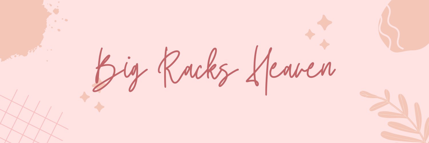 The Curvy Place ✨'s banner