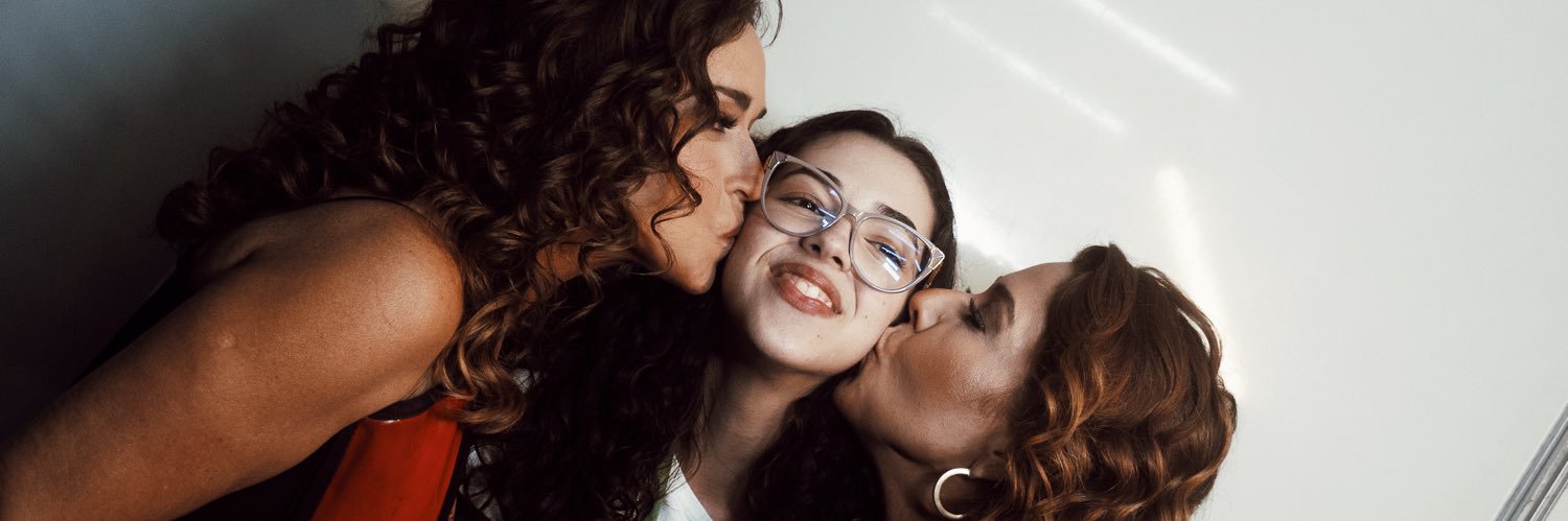 .bruna's banner