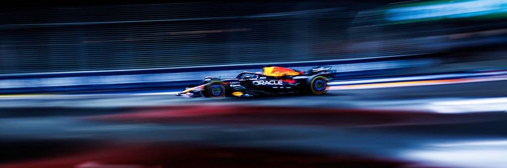 divine's banner