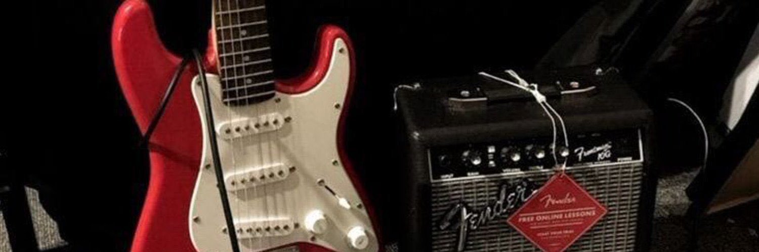 jule kinda ia˖★🎸🎧⋆｡ °⋆'s banner
