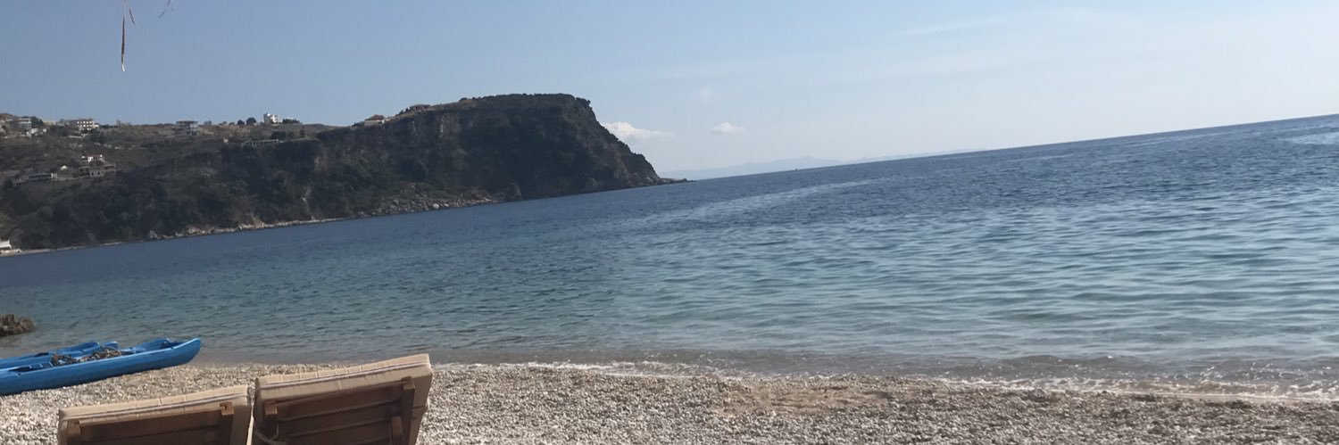 Tania 🇷🇴's banner