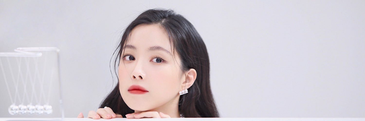 은행's banner