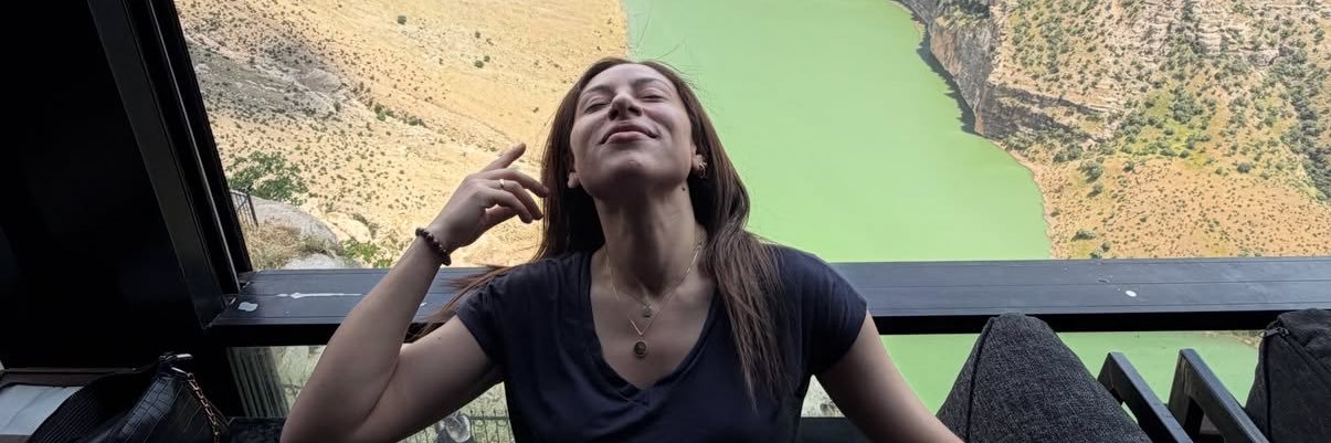 Leyla Öğet Bekirhan's banner