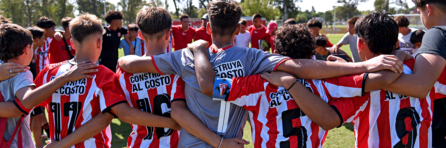 Estudiantes Fútbol Amateur's banner