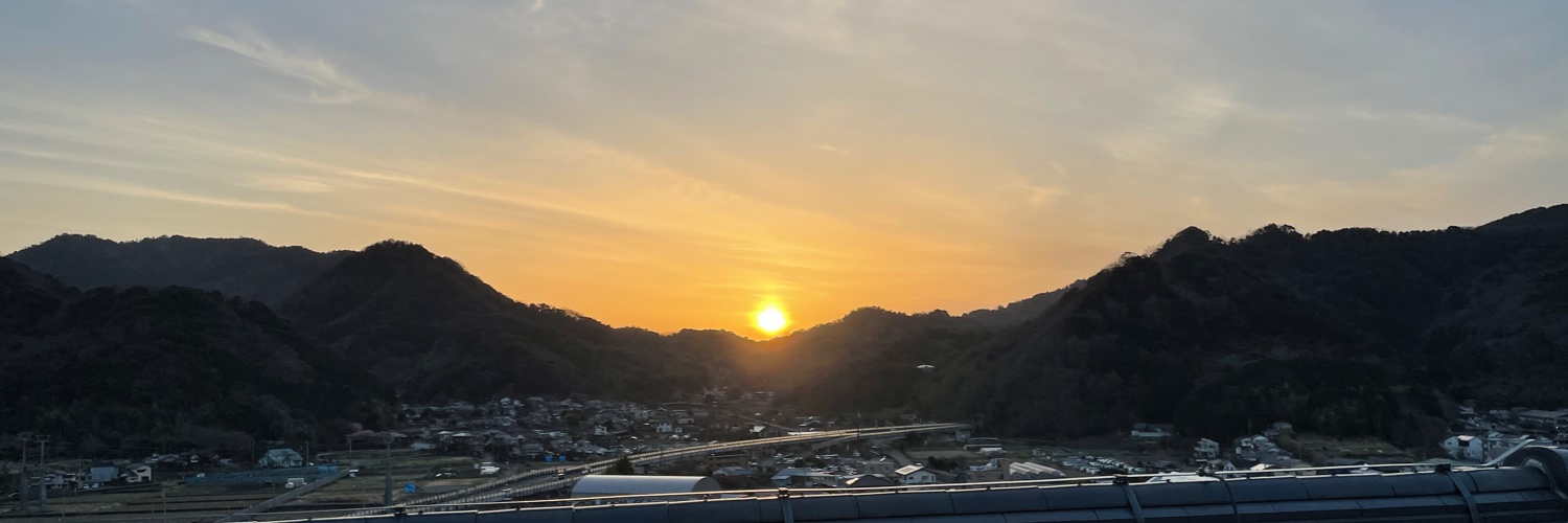 湿気ったシリアル's banner