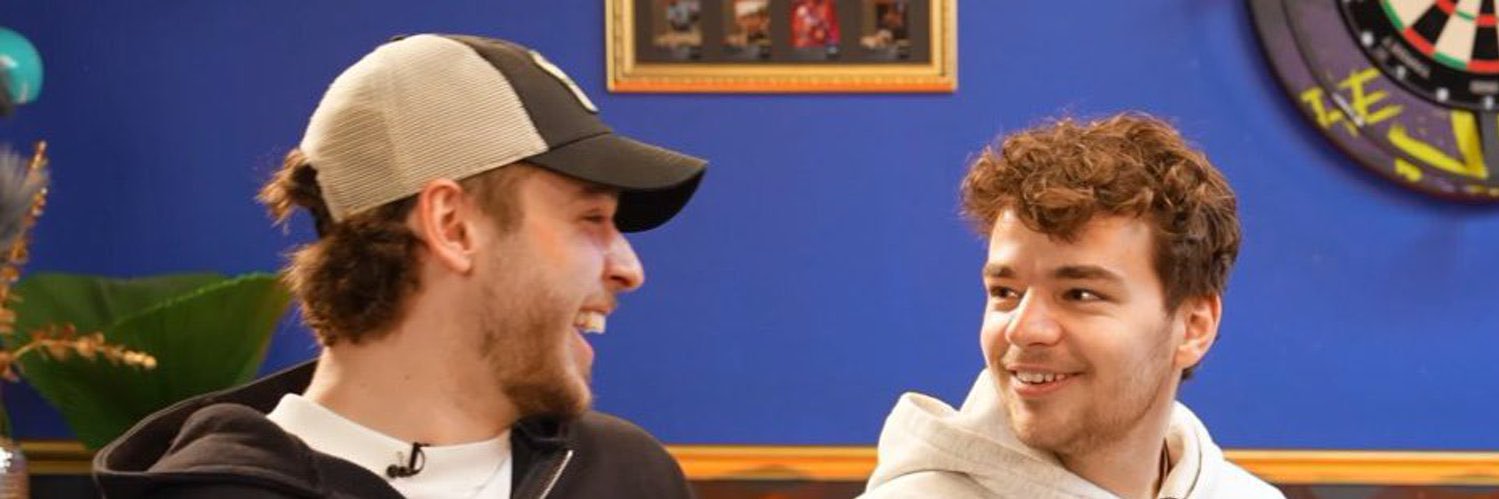 rosh ✩'s banner