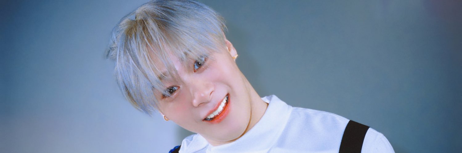 플라잉🚀's banner