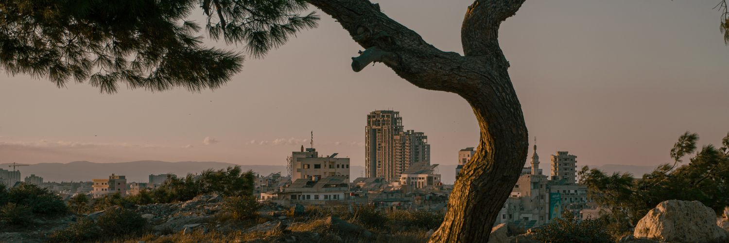 آمِـنَـة's banner