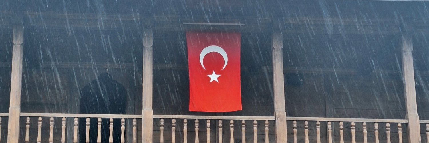 M✶'s banner