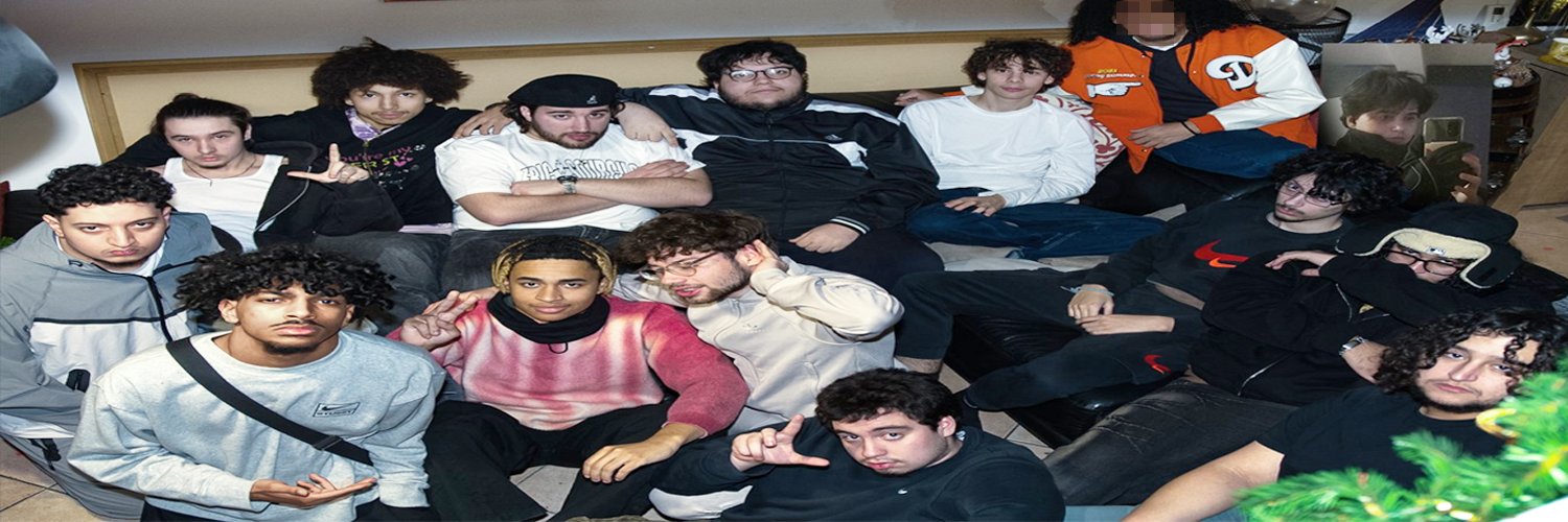 Zéon Squad 🌠's banner