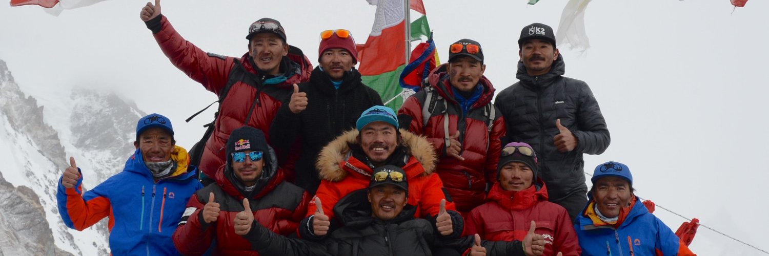 the_8000m's banner