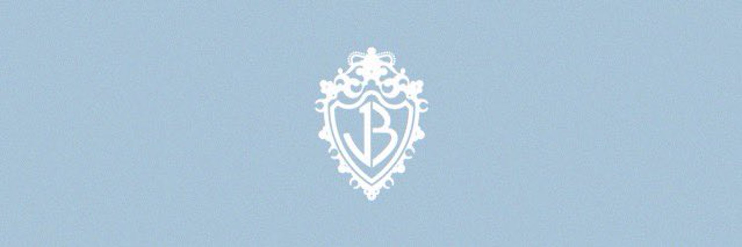 bea ☮︎✩'s banner