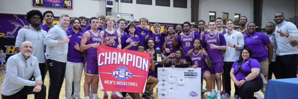 UMHB Basketball🏀's banner