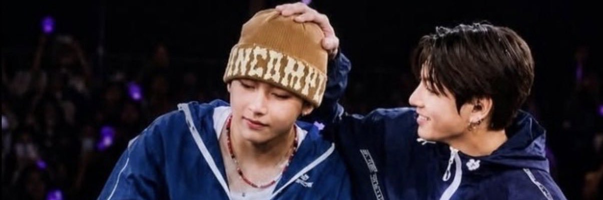 𝚌𝚘𝚖𝚘𝚖𝚘 𓈒𓏸𓐍's banner