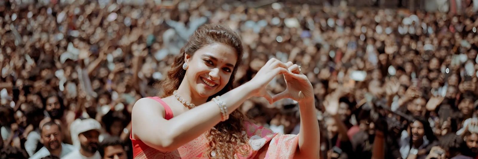 👑Keerthy_Universal_Queen👑's banner