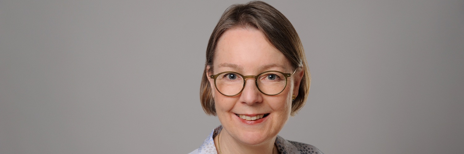 Dr. Karen v. Mücke's banner