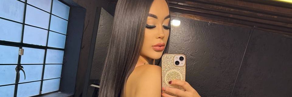 Regina Volkov 🪐✨'s banner