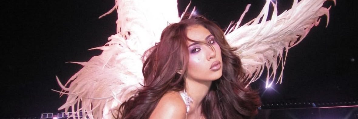 Kali Uchis info's banner