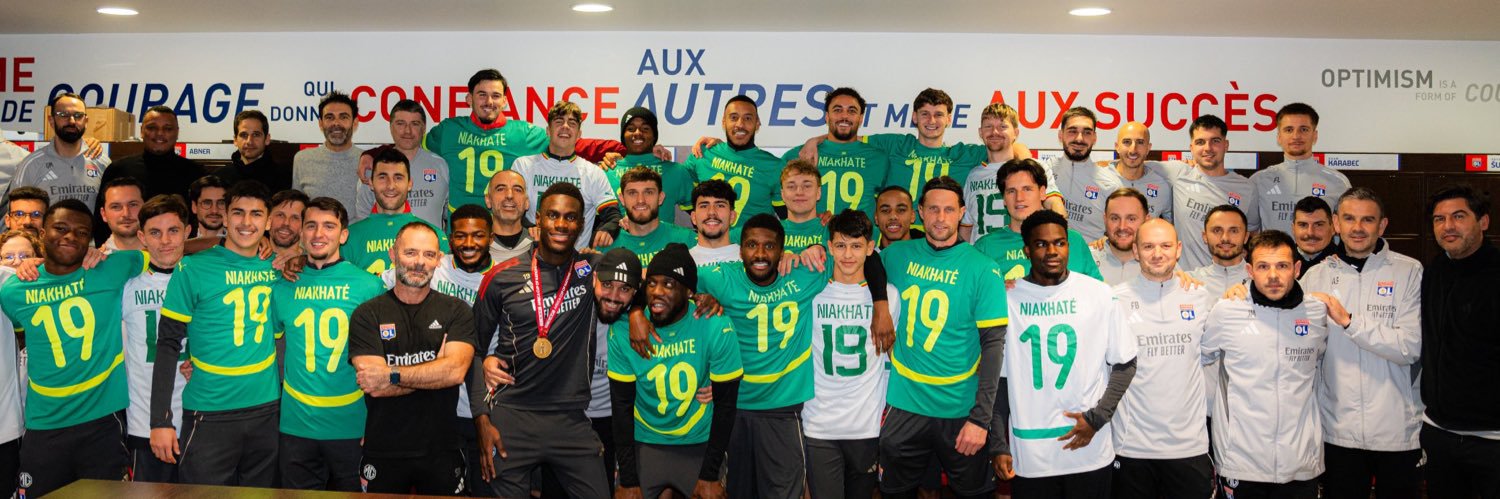 LG 🇸🇳's banner