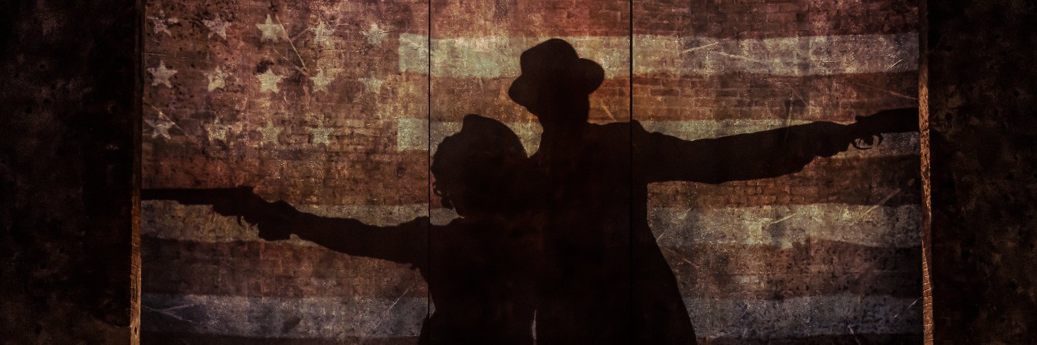 Bonnie & Clyde's banner