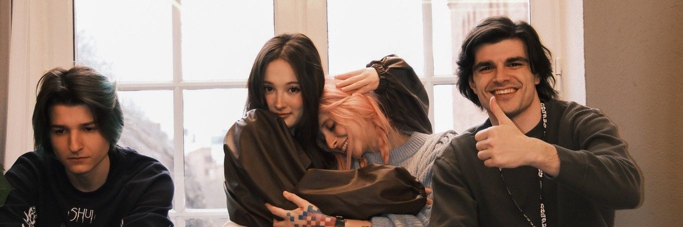 fabi🍓🌐⊹₊｡ꕤ˚₊⊹'s banner