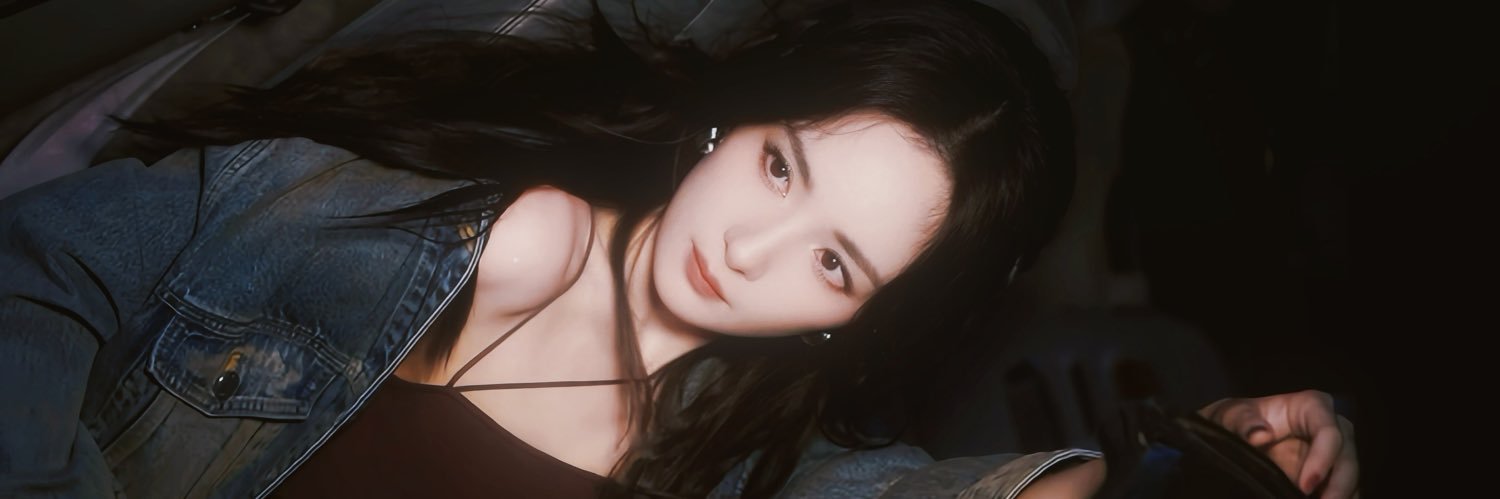 QUEEN YANG MI 👑🦊's banner
