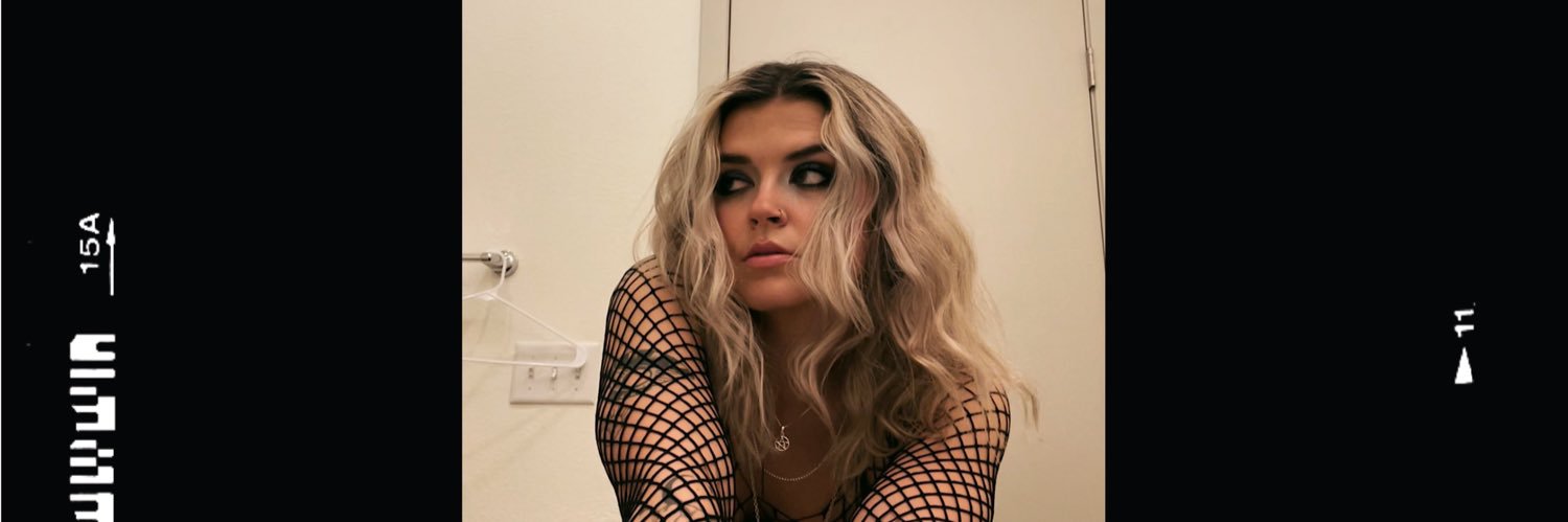 lexi 👻's banner