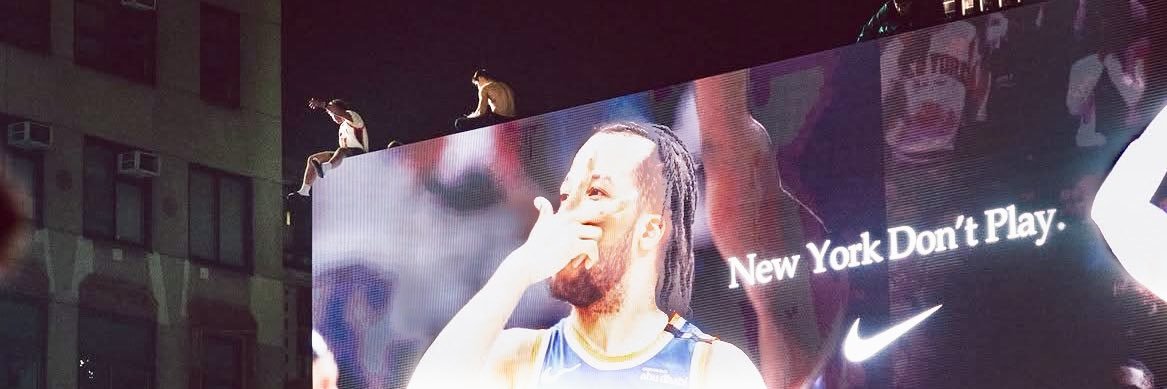 mo's banner