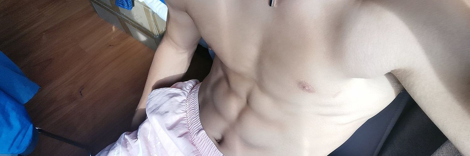 白袜腹肌男's banner