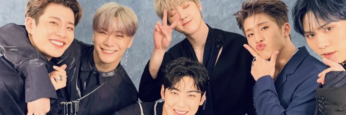 Dee's banner