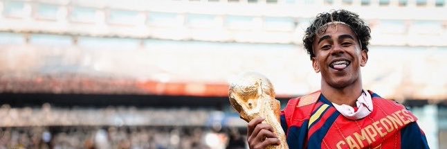 kira🇫🇷🇸🇳🇪🇸's banner