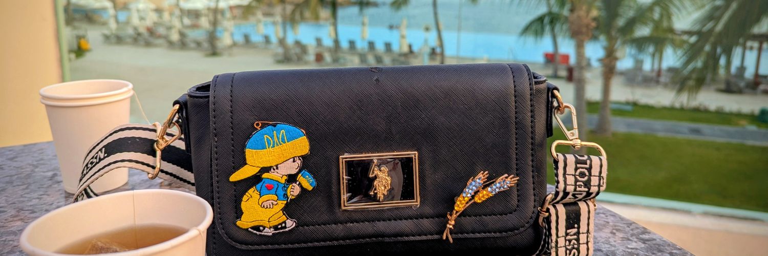 🇨🇦🇺🇦🇬🇪Насрина Путьина's banner