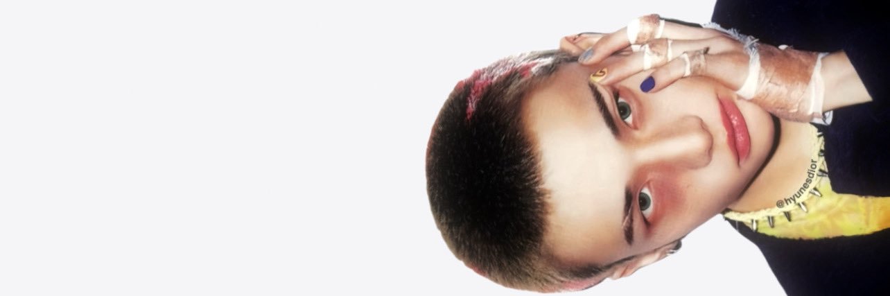 ꩜'s banner