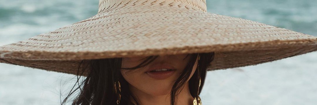 a boca de JULIETTE 💋's banner