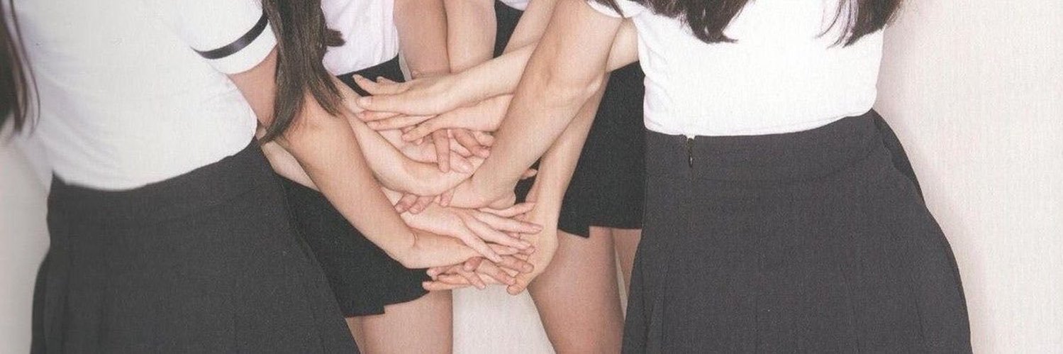 카's banner