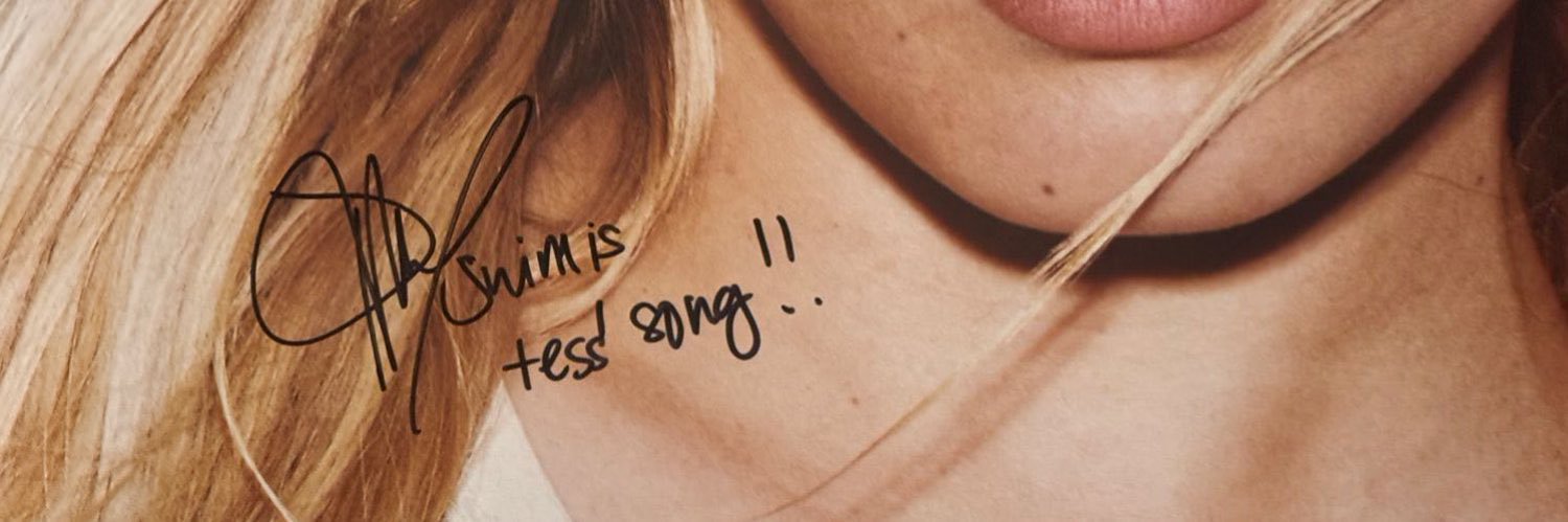 tes ★'s banner