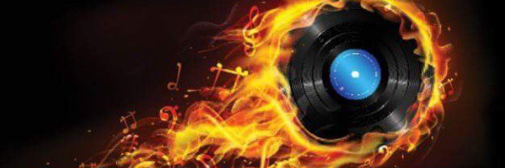𝓐𝓷𝓰𝓲𝓮 ...🖤💿🎧's banner