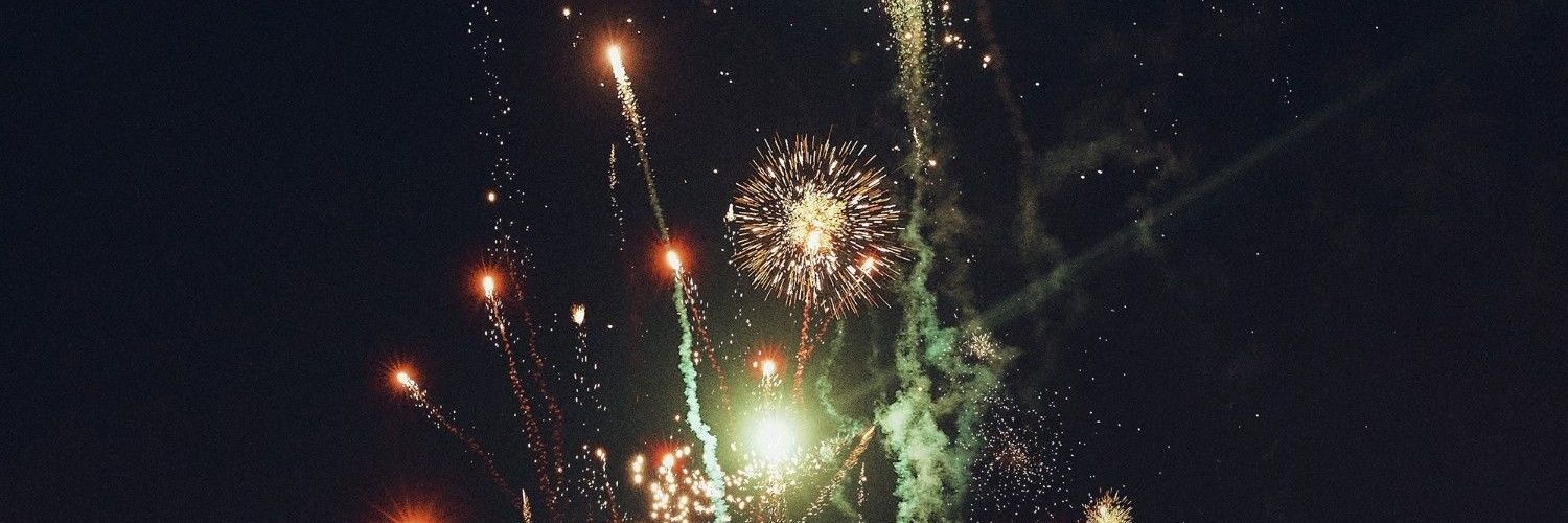 별's banner