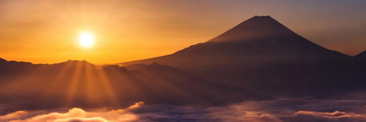 隠者's banner