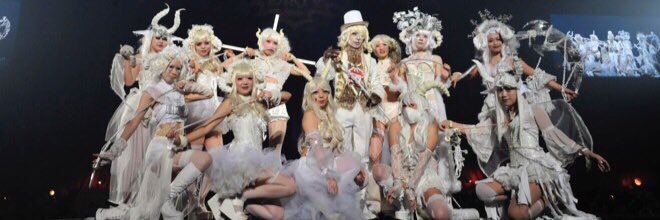 な's banner