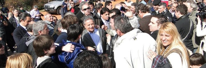 Eduardo Duhalde's banner