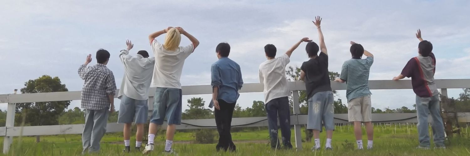 ★'s banner