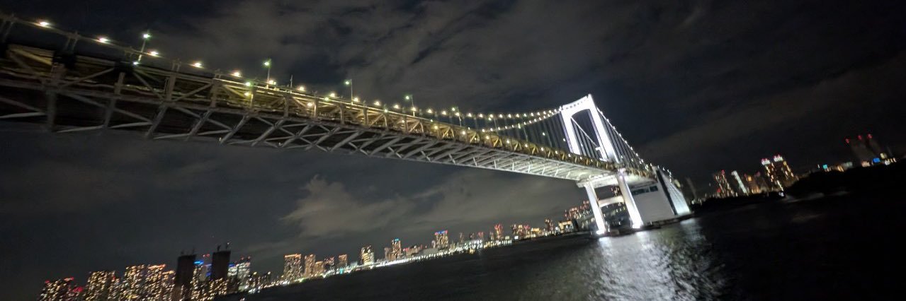 ど's banner